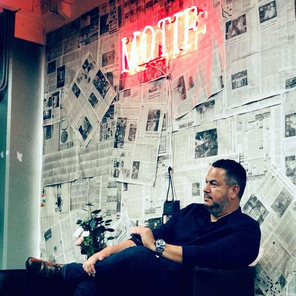 Meet your Posher, Chris - Picture 1 of 1